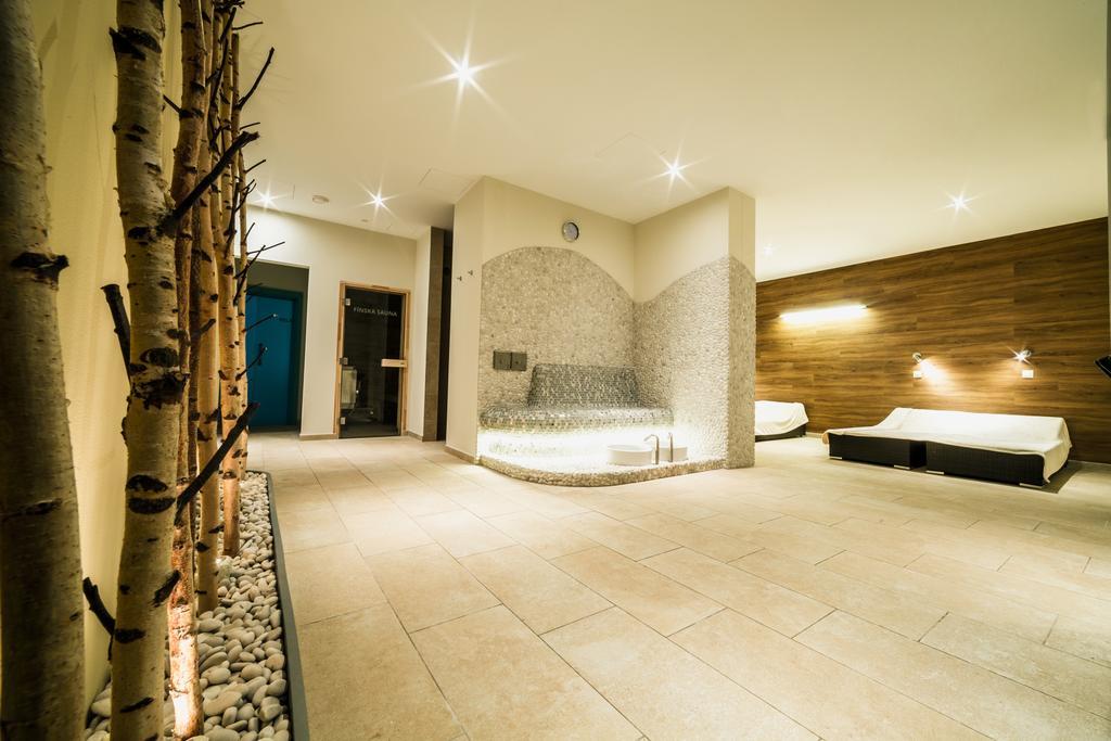 Wellness Hotel Panorama Тренчьянске-Тепліце Екстер'єр фото